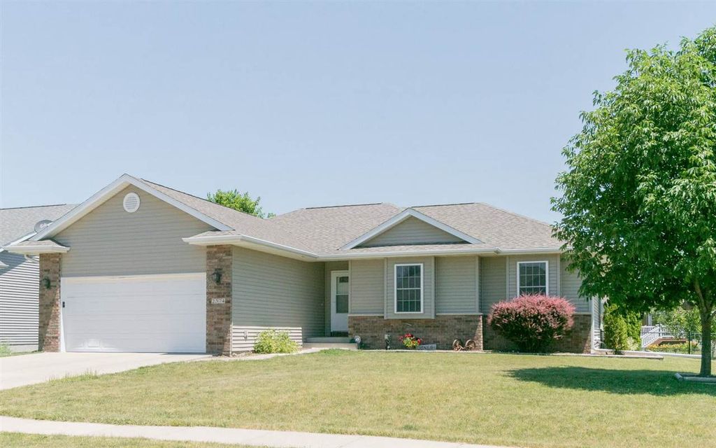 Liz Firmstone Realtor Home for Sale Iowa City Iowa!
